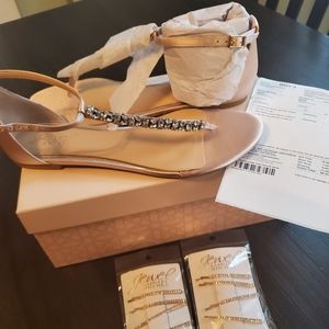 Badgley Mischka Sandals
